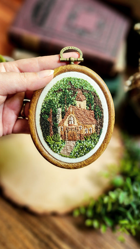 Forest Cottage Hoop